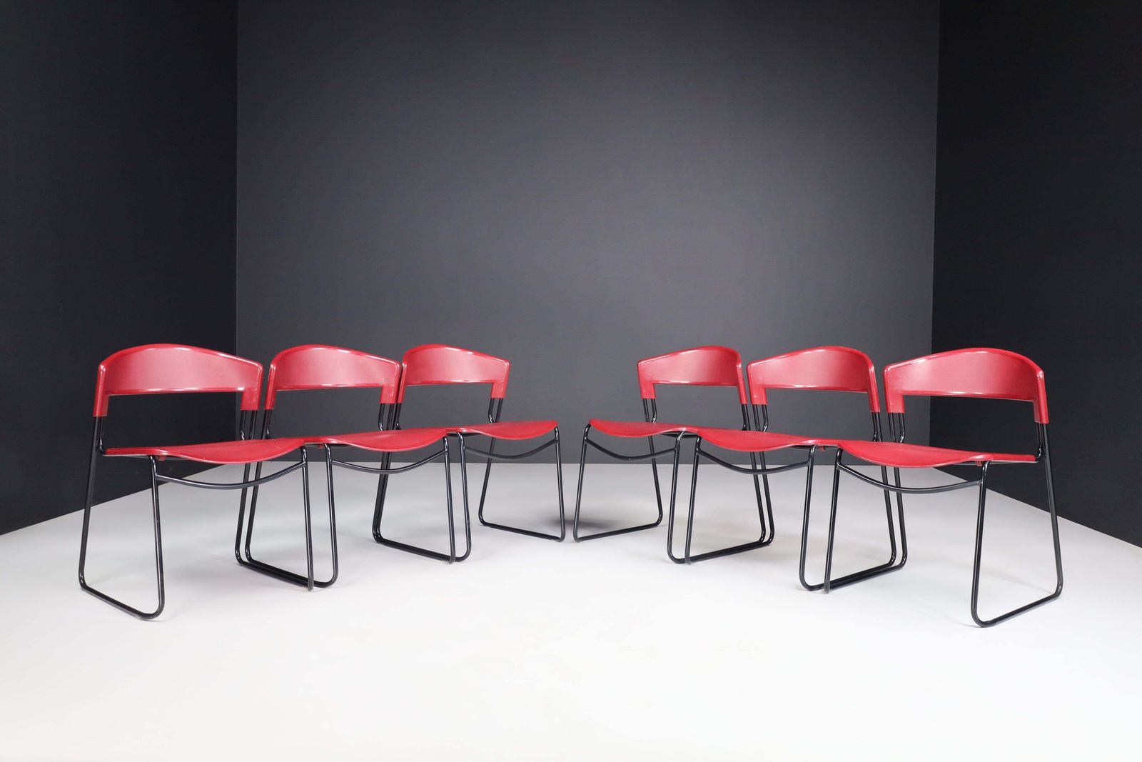 Set Of 6 Stackable Chairs Paolo Favaretto & Airborne Assisa Italy 1980s photo furniture