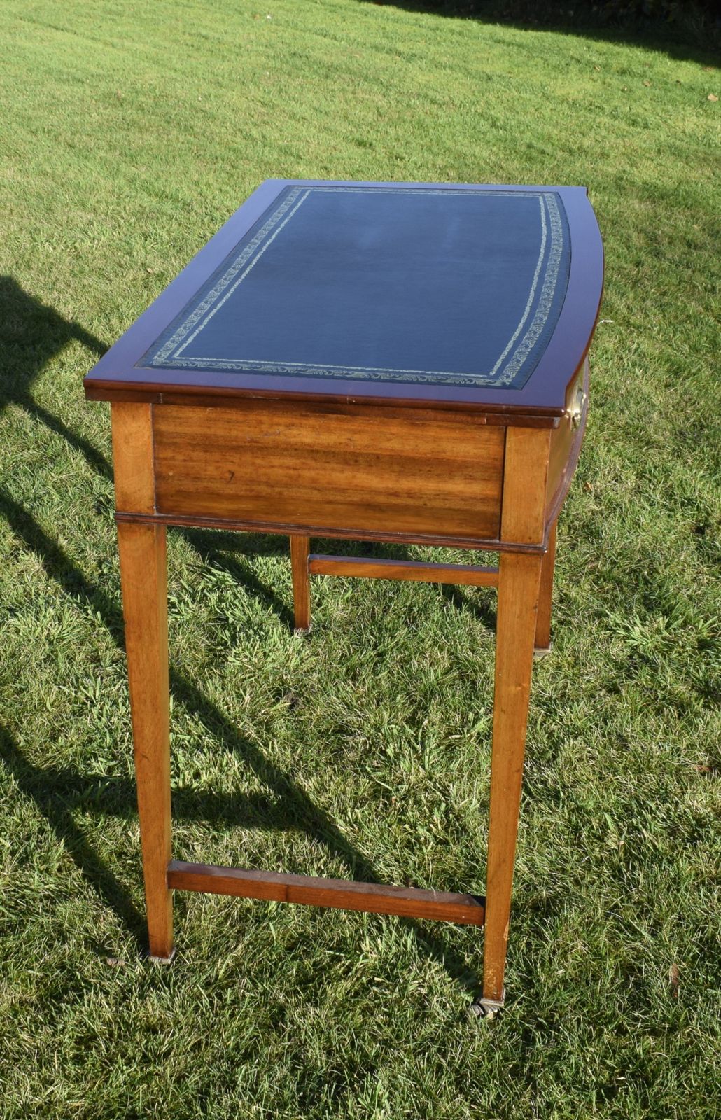 Early 20th Century Mahogany Desk photo 465.0