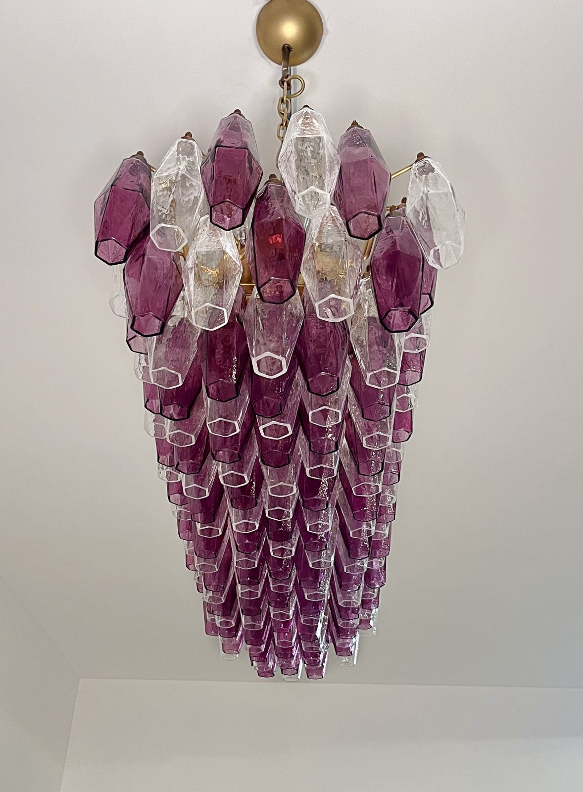 photo furniture Elegant Murano Poliedri Chandelier   Carlo Scarpa   138 Amethyst/Clear Glasses