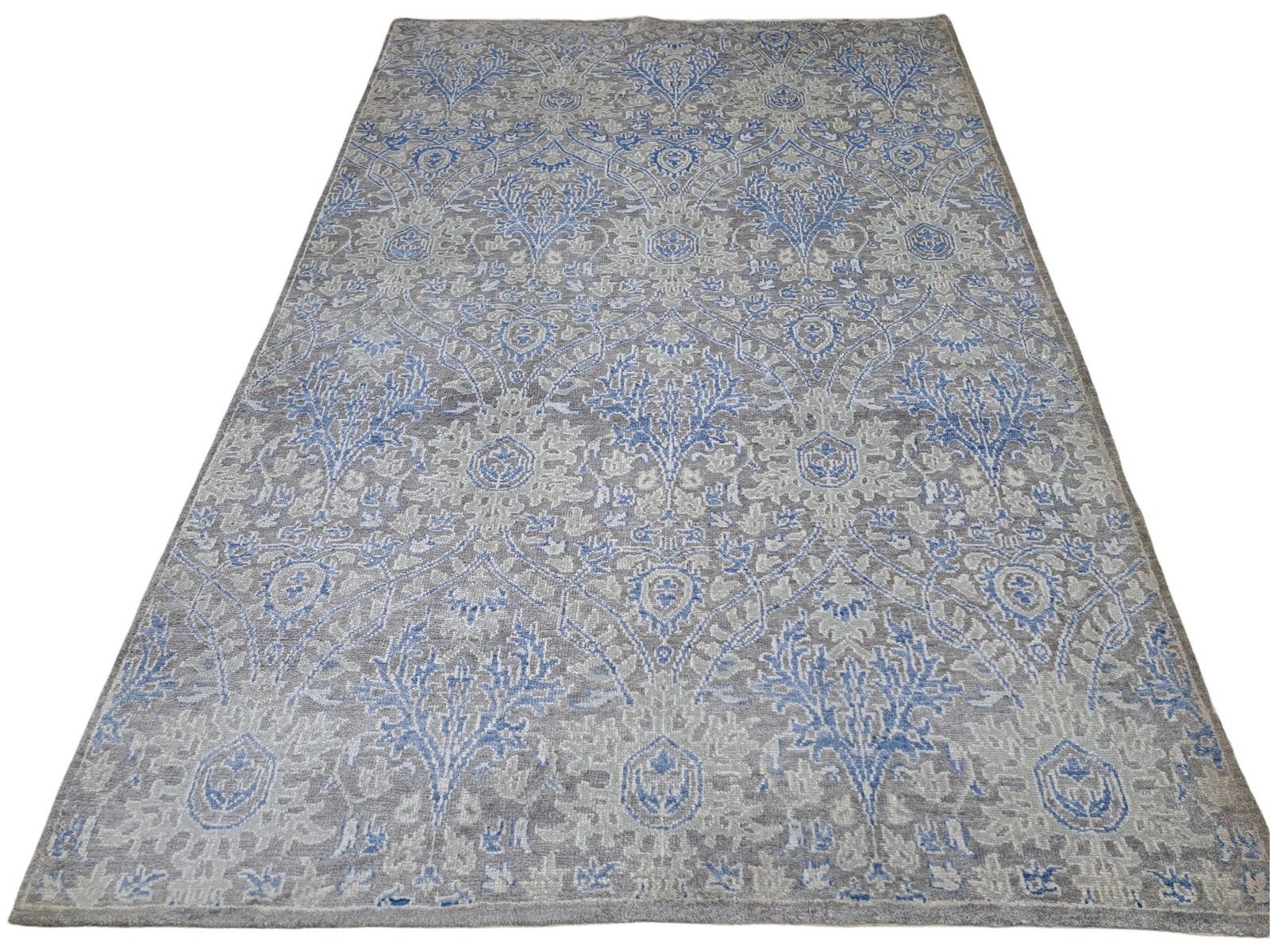 5.6x8 Ft New Hand Knotted Silk Rug. Living Room Carpet. Custom Size Available