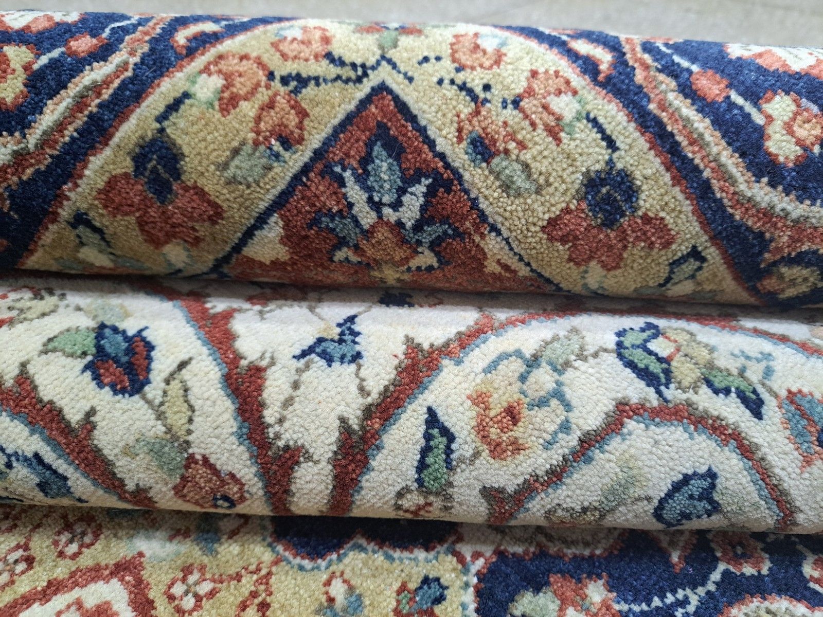 photo furniture 8x10 Ft Heriz Inspired Handmade Wool Rug. Antique Style Area Carpet. 100% Wool
