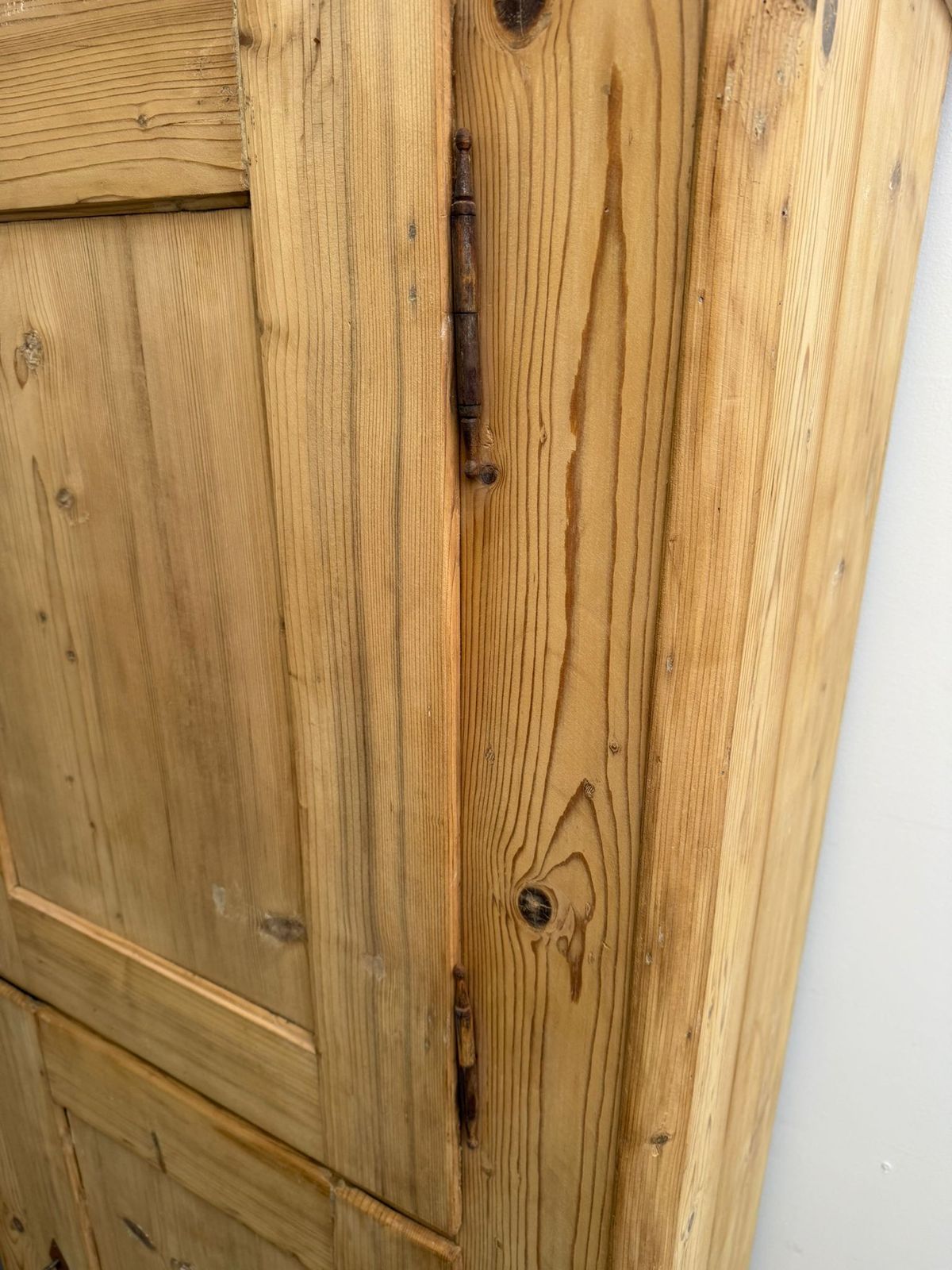 A Quality Georgian Pine Cupboard To Wax/Paint photo vinterior