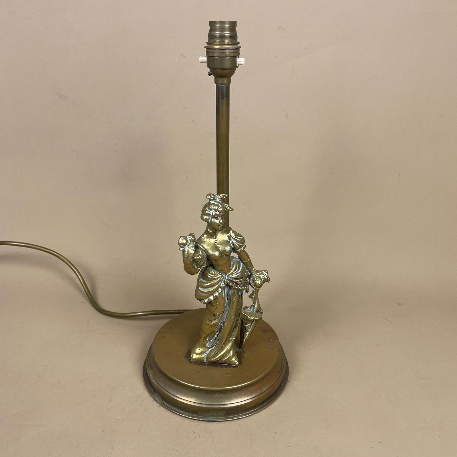 Antique Metal Gold Brass Lamp Light Bedside Side Table Desk Column Ornate Detail Round Base Women Lady Figure Vintage Pattern Patterned photo Lighting