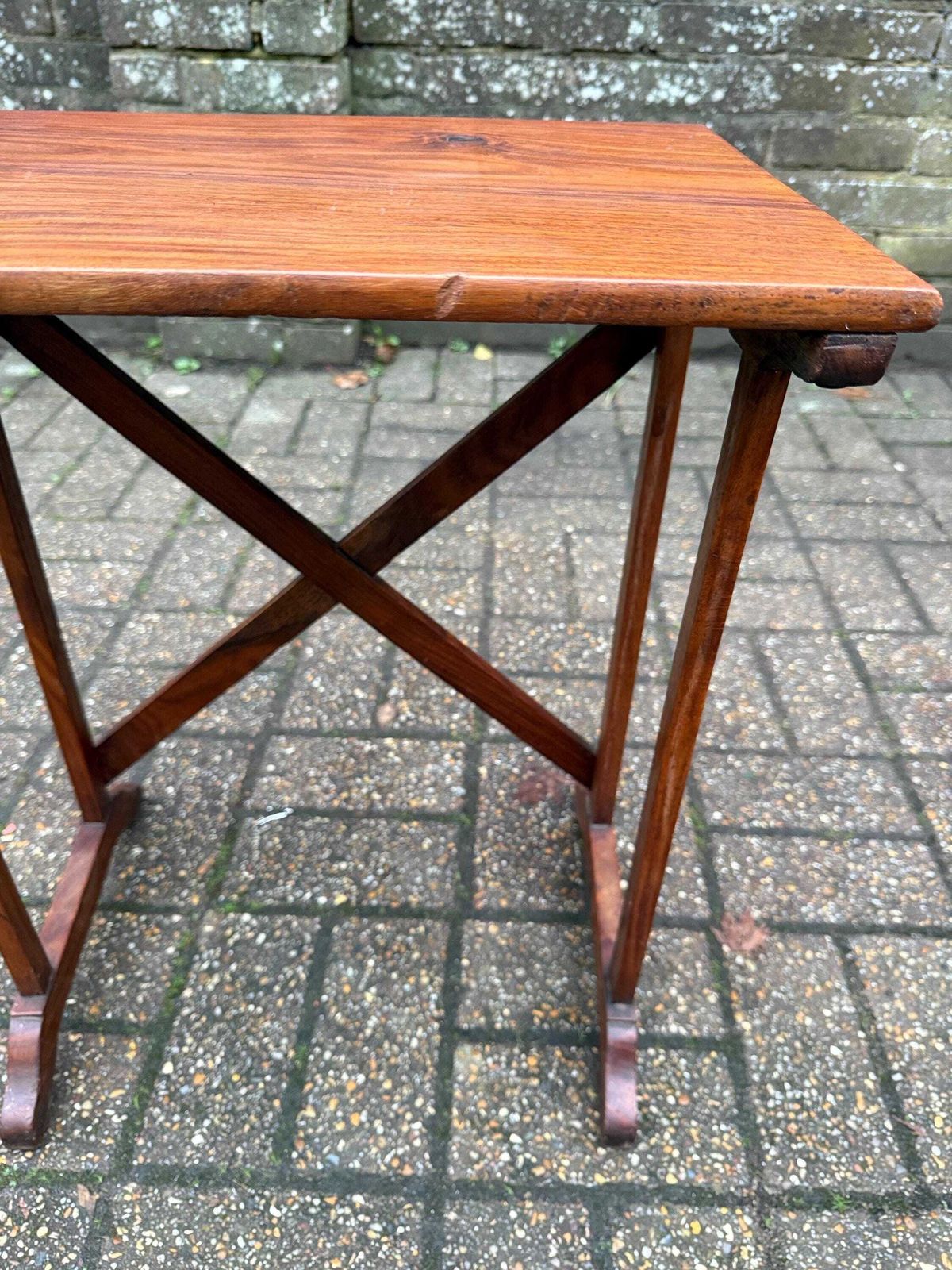 Small Vintage Mahogany Side Table With Mid Century Colonial Revival X Frame Base, 1950s–70s photo vinterior
