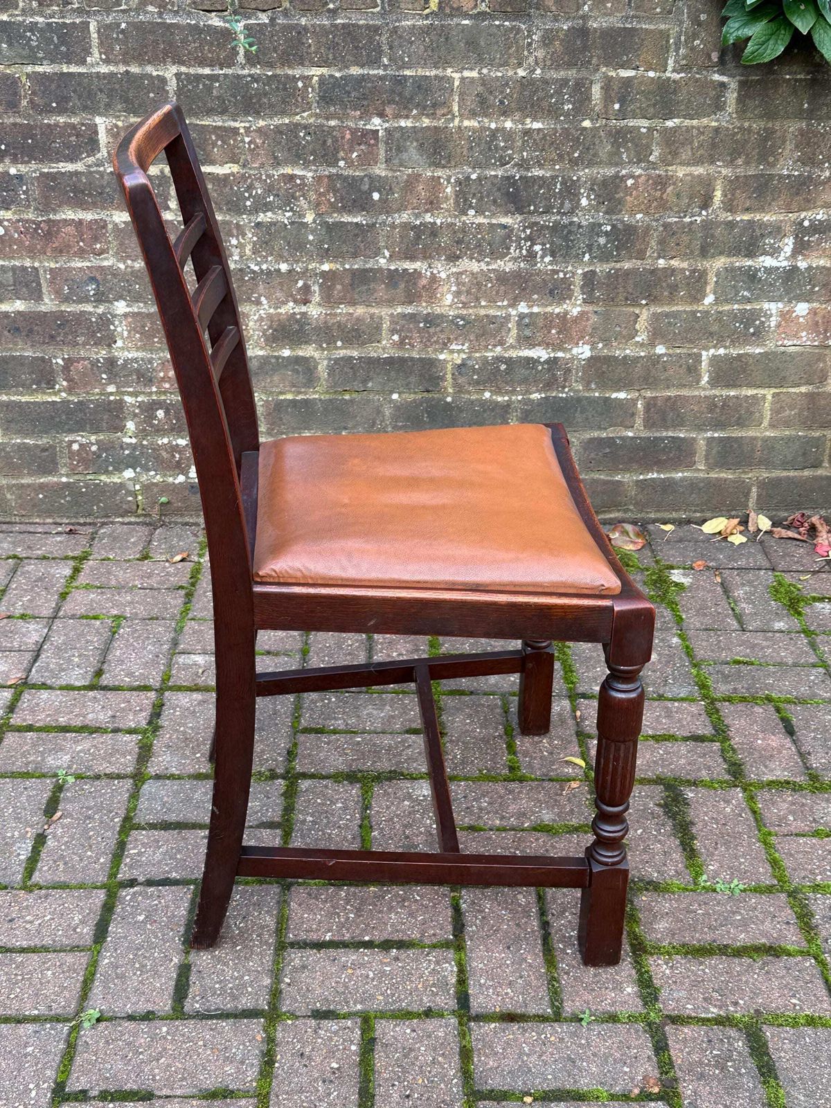 Vintage 1940s/50s High Wycombe Be At Ees Ladder Back Solid Wooden Chair With Leather Seat, Bristow & Townsend Ltd photo vinterior