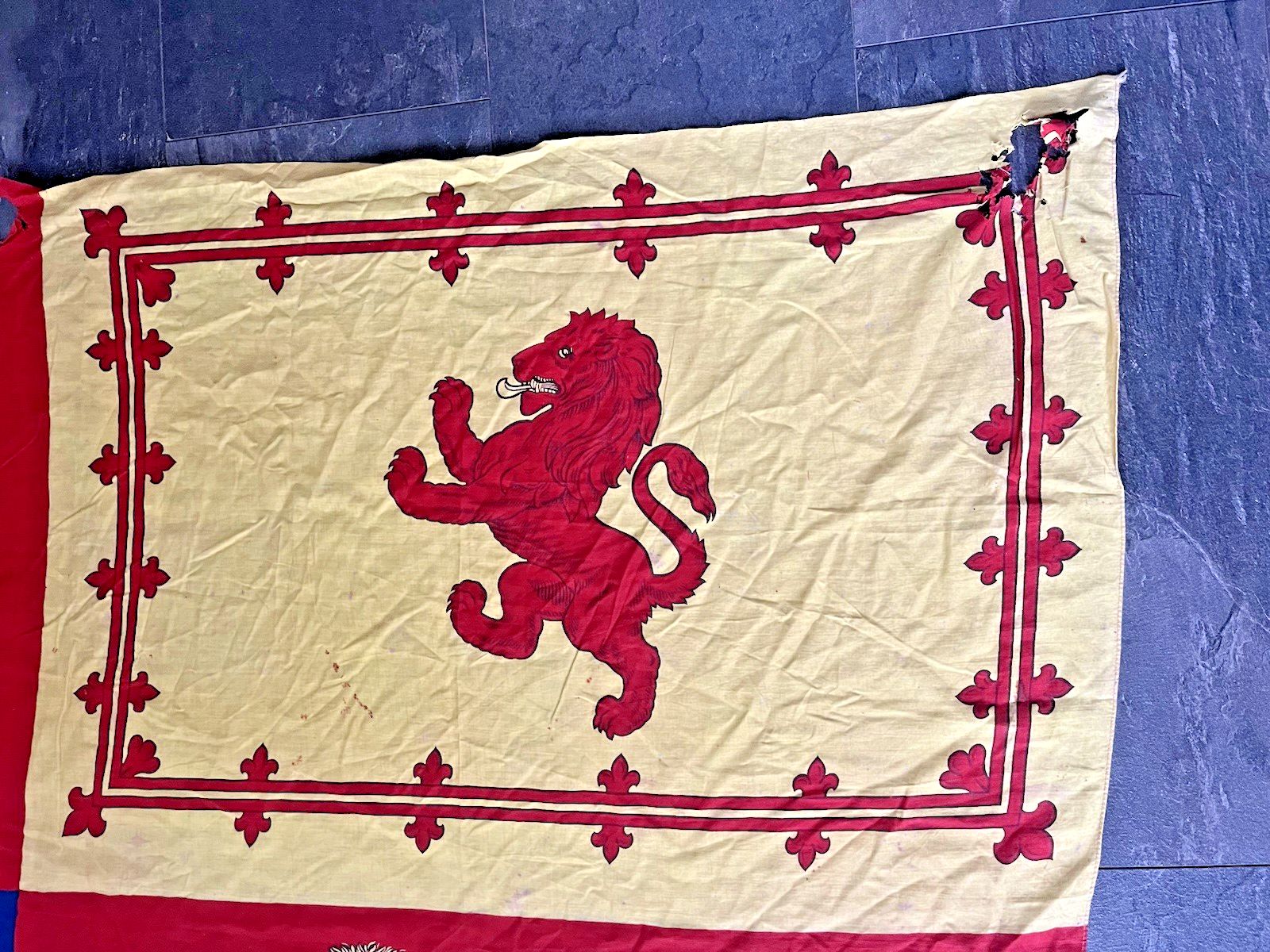 Antique Single Stitch Royal Standard United Kingdom Uk Flag Vintage Wall Hanging photo vinterior