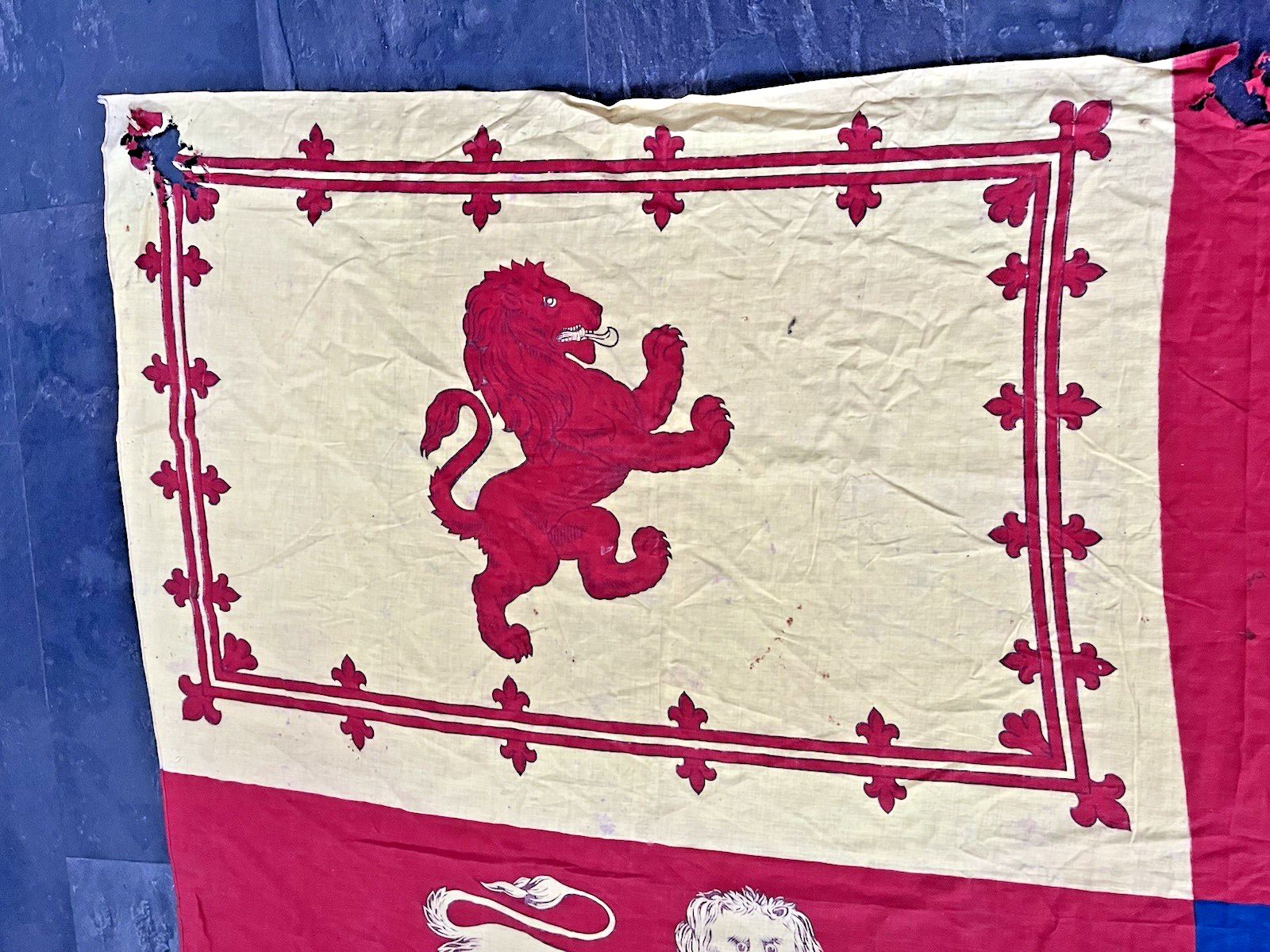 photo vintage Antique Single Stitch Royal Standard United Kingdom Uk Flag Vintage Wall Hanging
