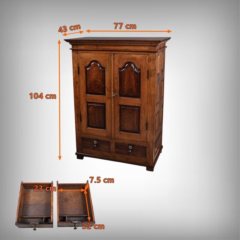 photo vintage Small Teak Spice Cabinet, Pondicherry, India – Late 19th Century