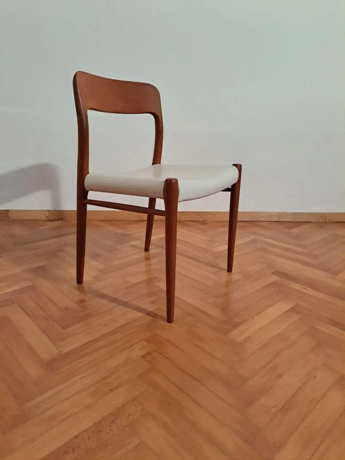 Set Of Dining Chairs By Niels O. Møller For J.L. Møllers Møbelfabrik, 1970s photo vinterior