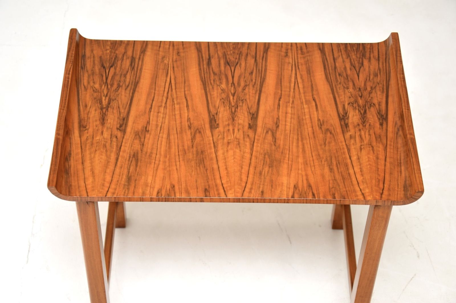 photo furniture Art Deco Figured Walnut Nest Of Tables