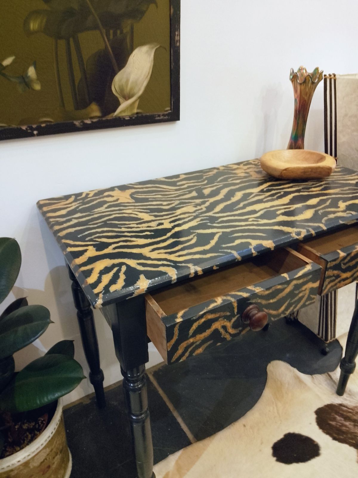 Victorian Pitch Pine Console Hand Painted With A Tiger Print Design. photo vinterior