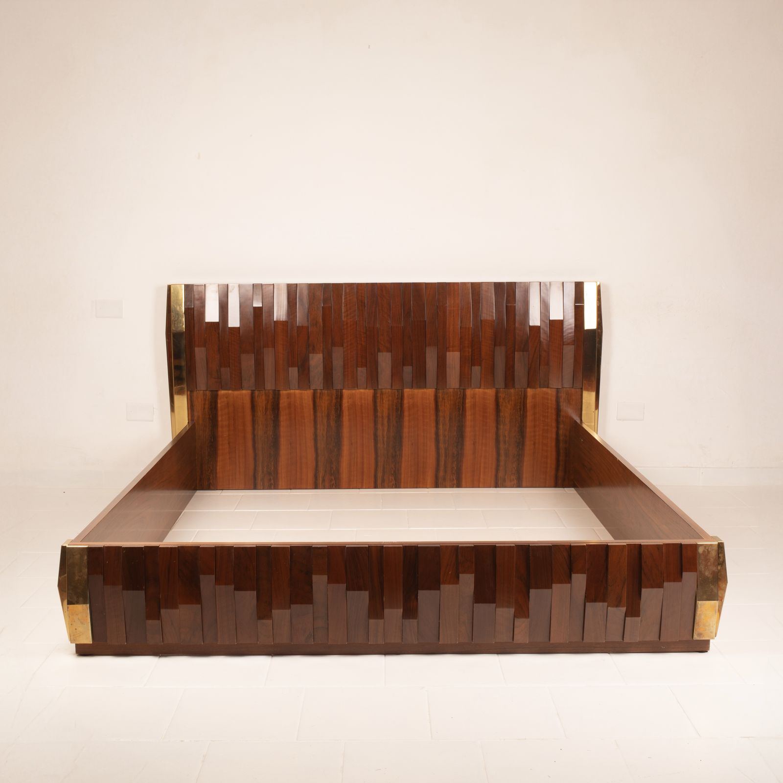 Rare "Barium" Bed By Luciano Frigerio For Frigerio Di Desio