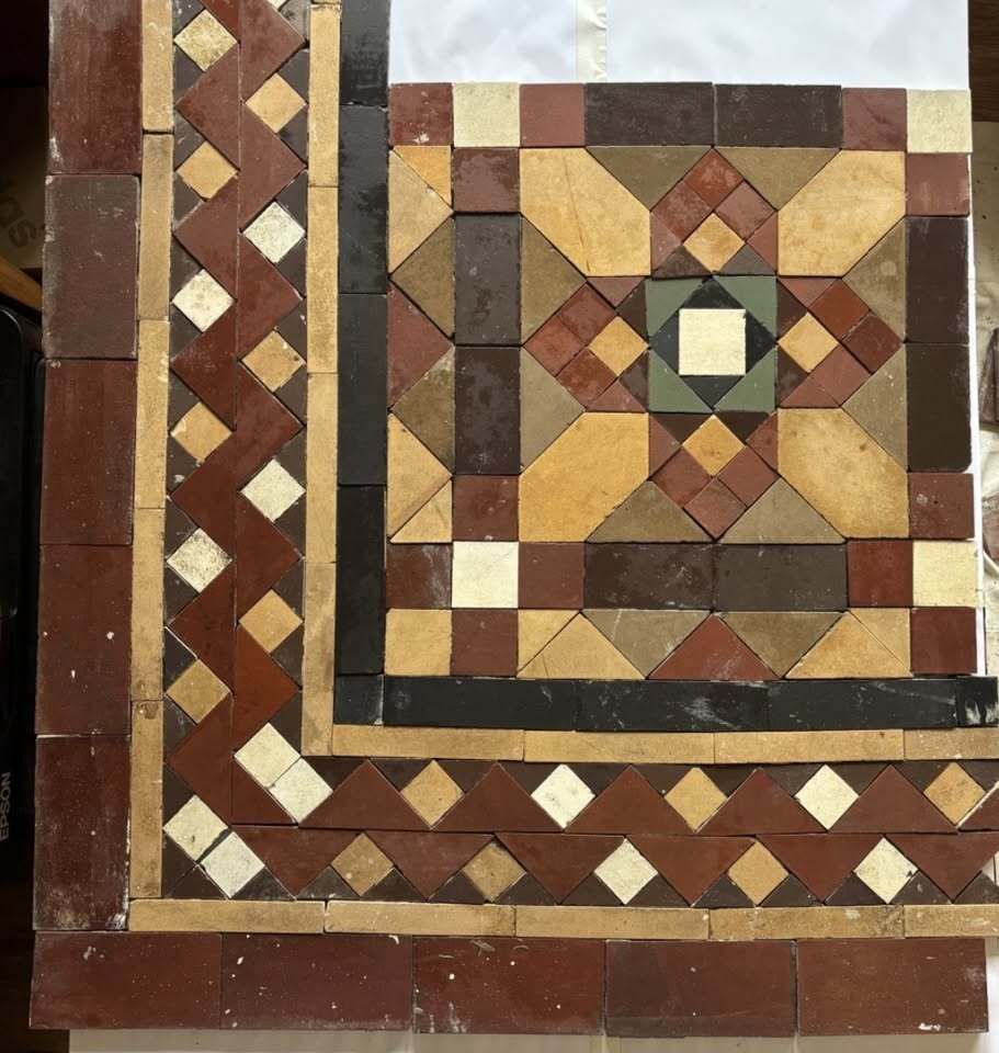 A Beautiful Victorian Floor Tiles Flooring Reclaimed Salvaged Apprx 5 M2 photo for sale