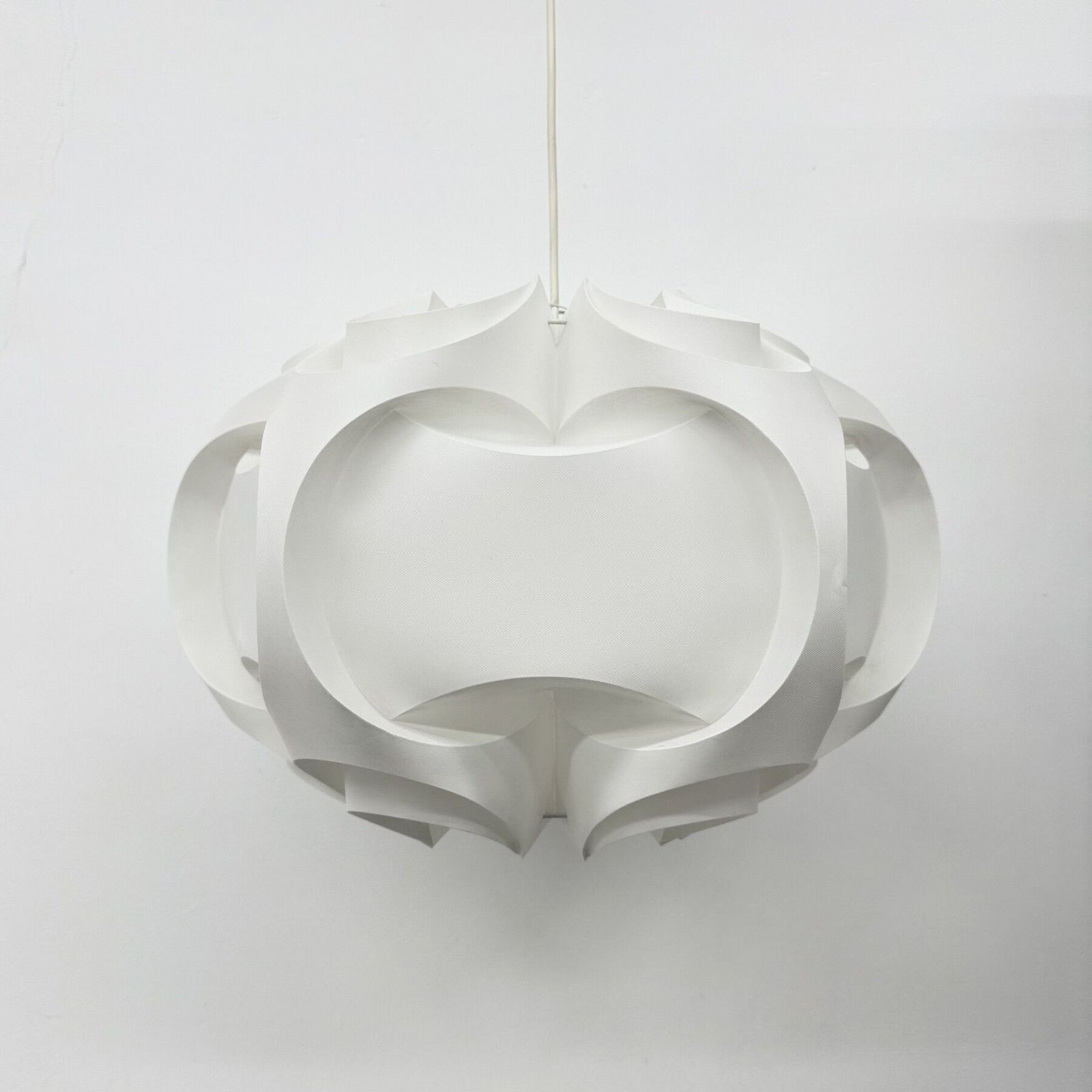 Le Klint Sculpturale Hanging Lamp Danish Design White Origami Pendant Scandinavian , 1970s photo buy
