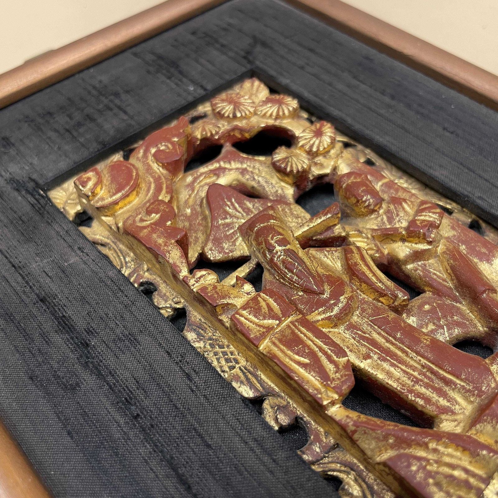 photo furniture Chinese Gilt Wood Carving Figural Panel Vintage Hong Kong Framed Art Asian Gold Lacquer Carved Scholar Scene Decorative Wall Hanging