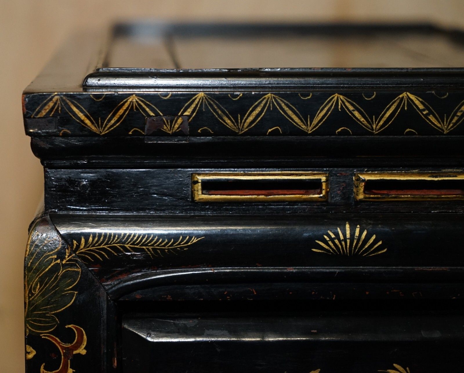 Antique Victorian Circa 1880 Chinese Chinoiserie Lacquered Side End Lamp Table photo 1350.0