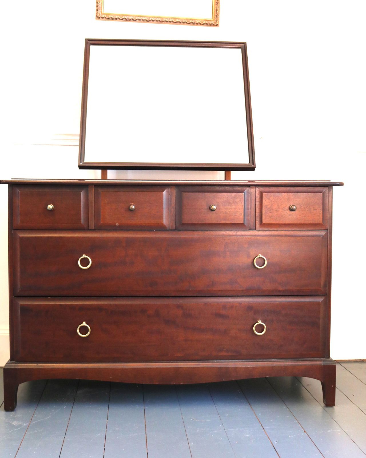 Stag Minstrel 4 Over 2 Drawers/Dresser With Mirror