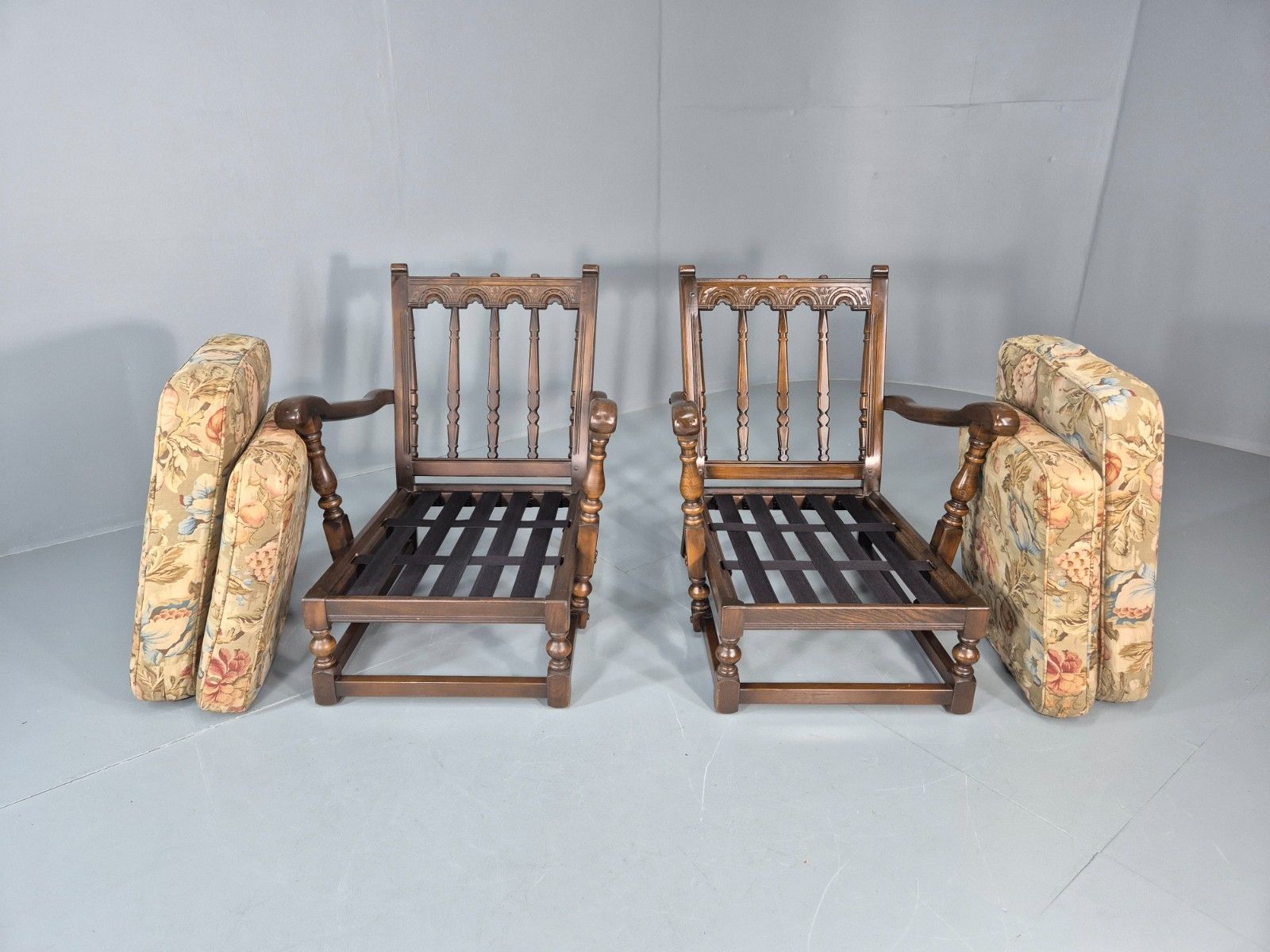 2 Ercol Cloister Lounge Chairs Dark Elm Frame Floral Upholstery 70s Eb10987 Vcar photo buy