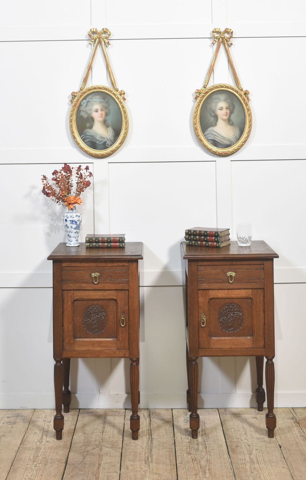 Refined Pair Of 19th Century French Pastel Portraits In Louis XVI Style Frames photo buy