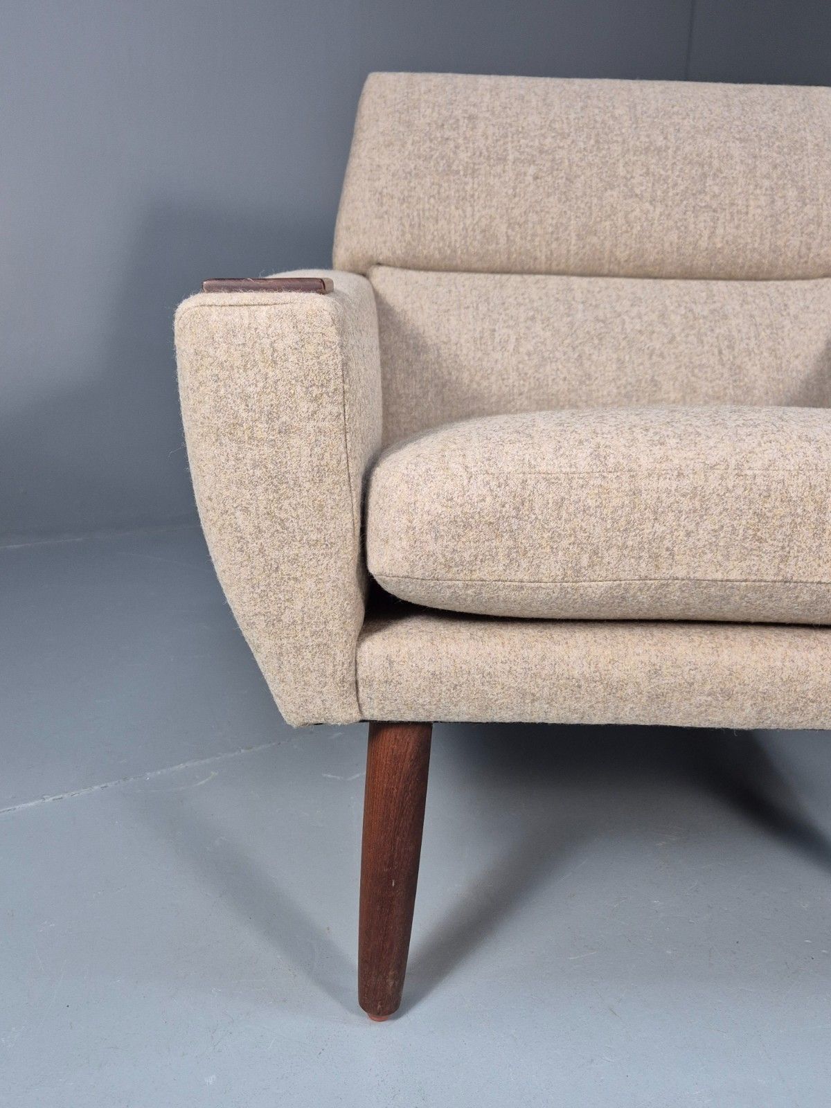 Mid Century Danish Lounge Chair New Upholstery Teak Paws And Legs Eb10726 Mnor photo 850.0