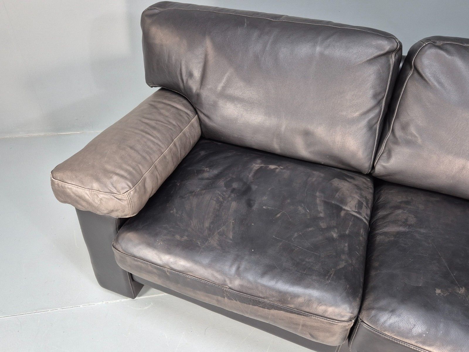 1980s Two Seater Sofa Faded Black Leather Boxy Style Retro Danish Eb10714 M2ss photo buy