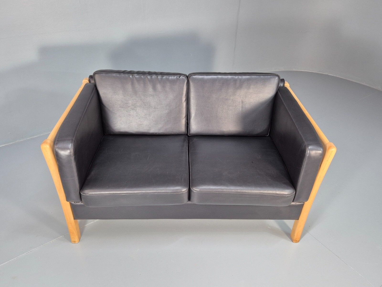 Vintage Danish 2 Seart Sofa Black Leather Wood Ends 1980s Retro Mcm Eb8629 M2ss photo furniture