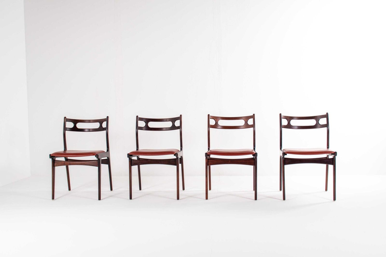 Set Of 4 Johannes Andersen Dining Chairs, Model 138, Rosewood, Denmark, 1960s photo Furniture