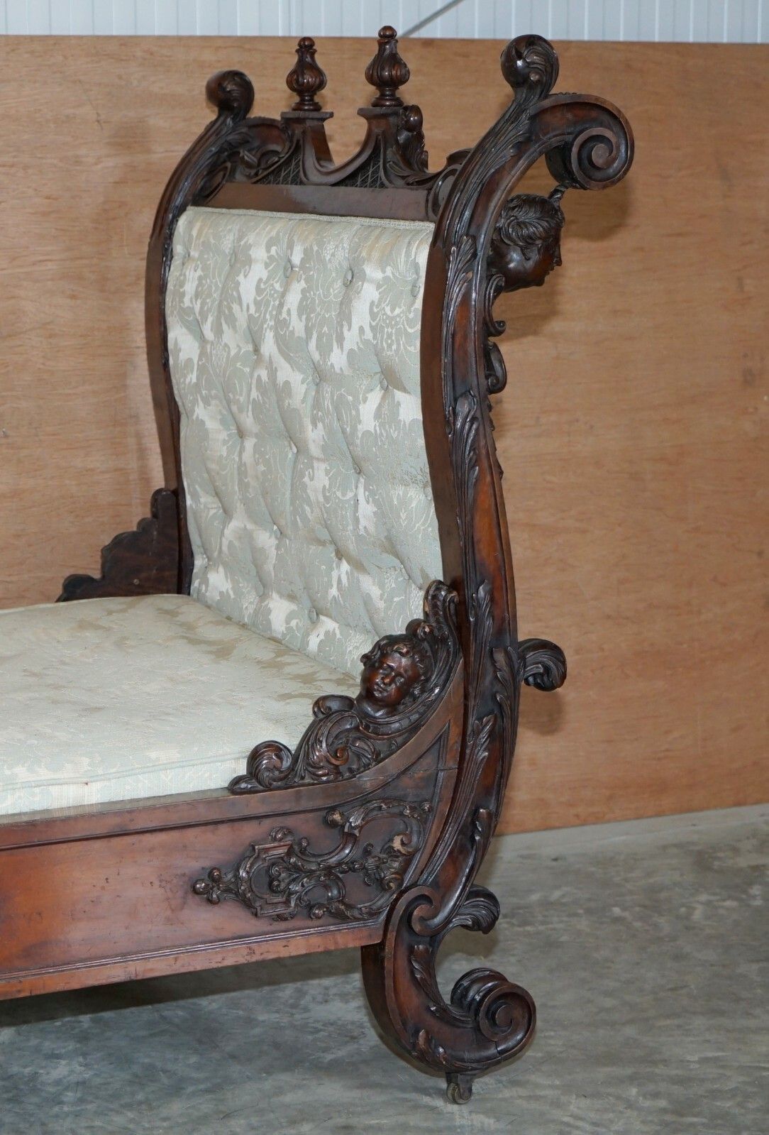 Exceptional 19th Century Hand Carved Italian Walnut Day Bed Cherub Putti's Angel photo Furniture