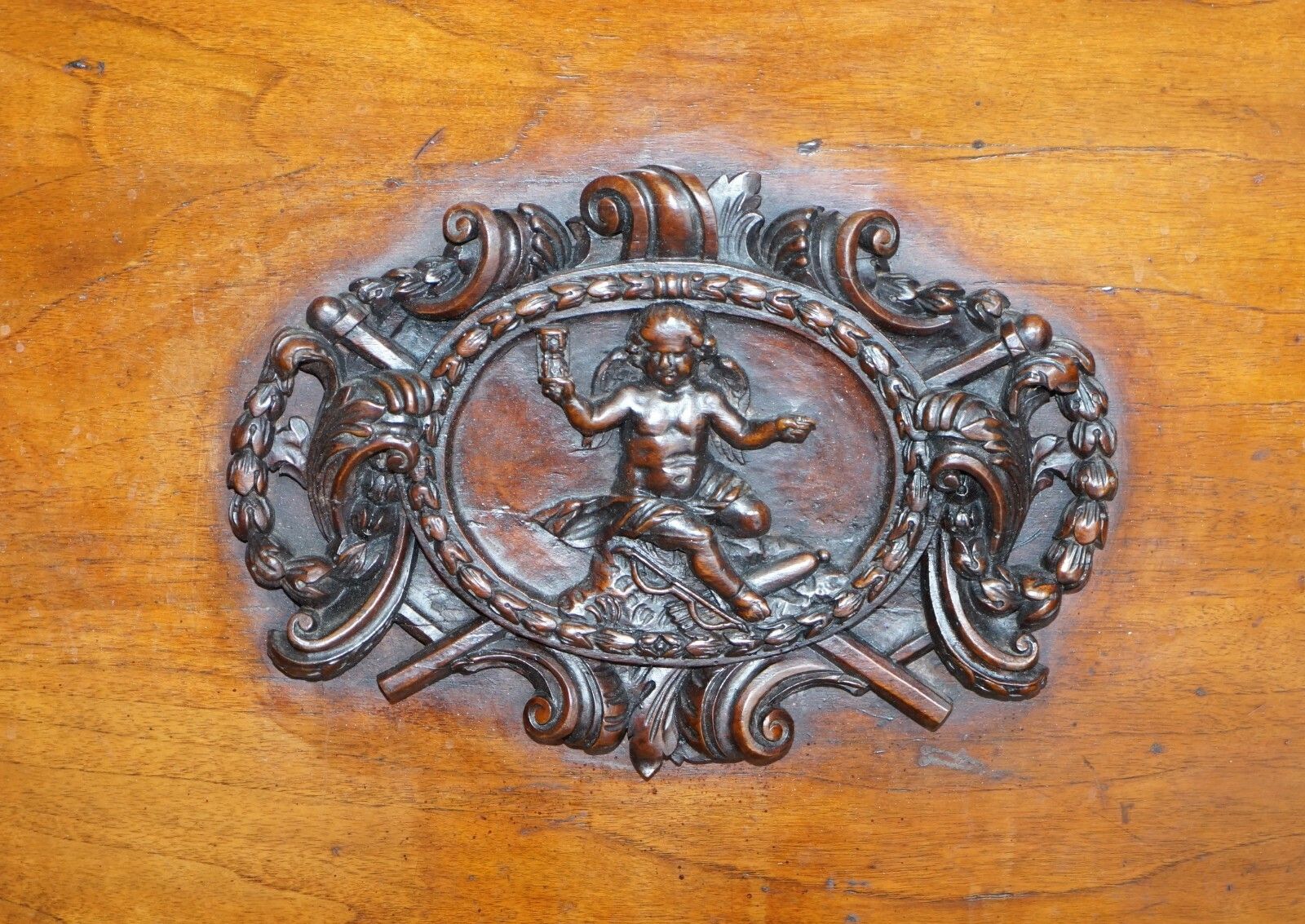 8000.0 Exceptional 19th Century Hand Carved Italian Walnut Day Bed Cherub Putti's Angel photo