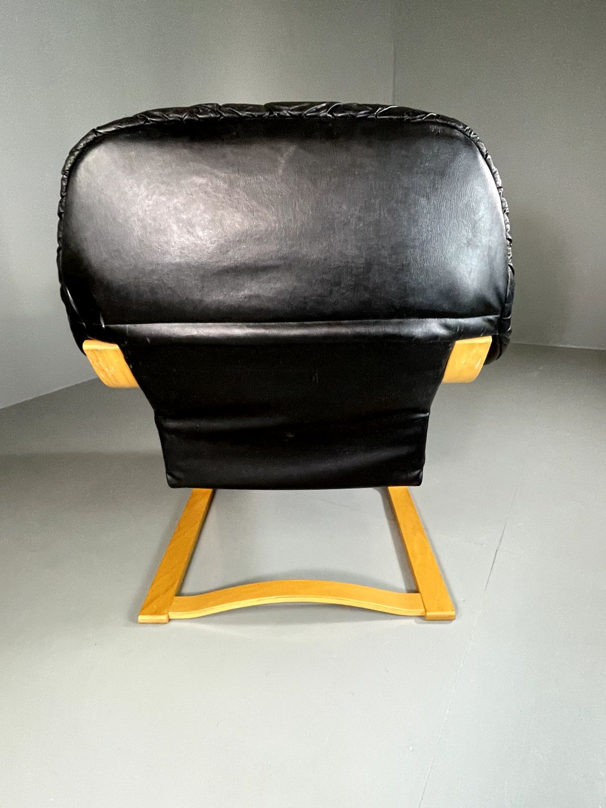 Danish Leather Bentwood Chair Vintage Vinyl Retro Mcm Eb5814 Mben photo vintage