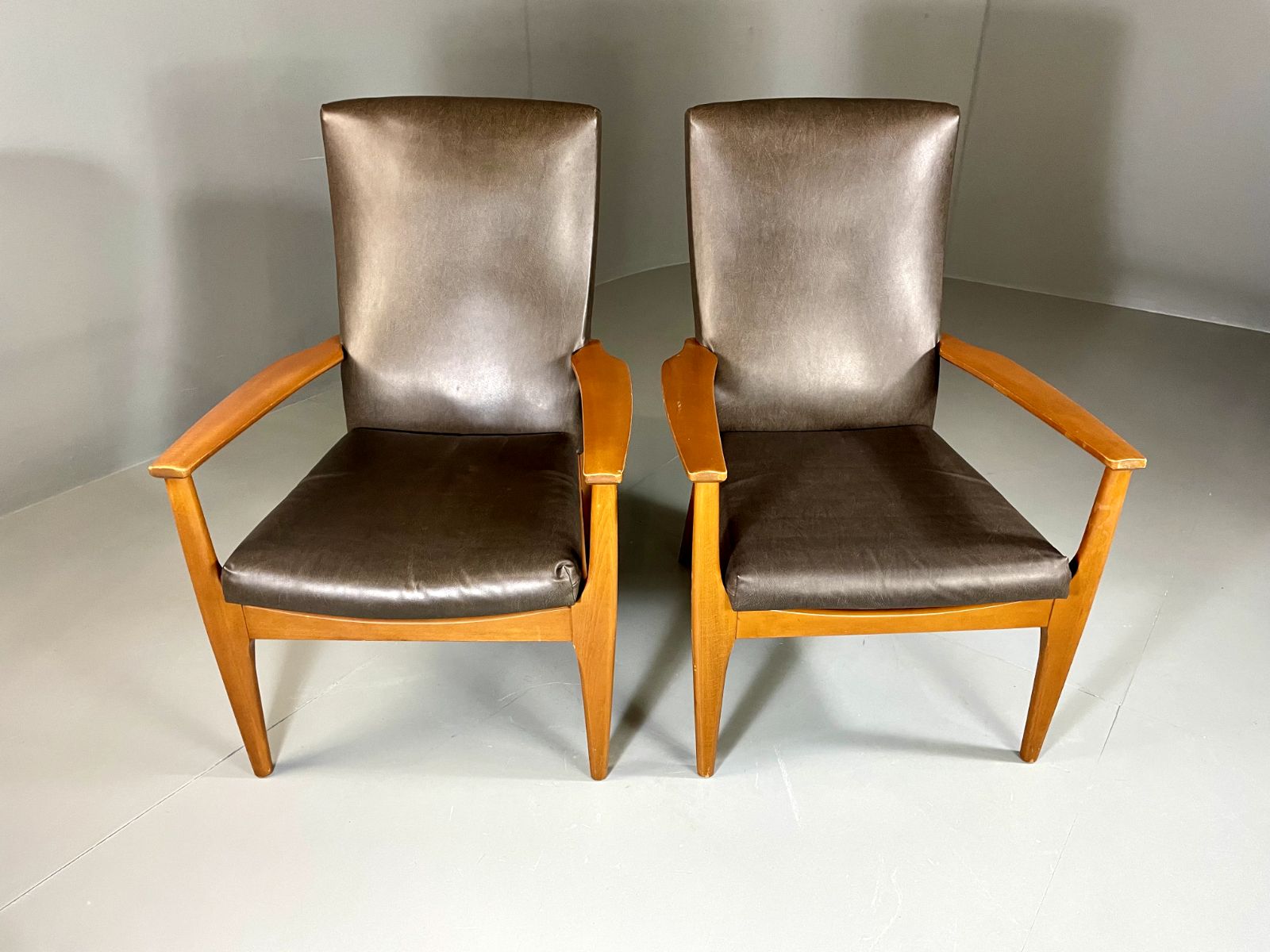 2 Parker Knoll Lounge Chairs Beech Vinyl Mcm Retro Pk988/1023 Eb6264 Mnor photo for sale
