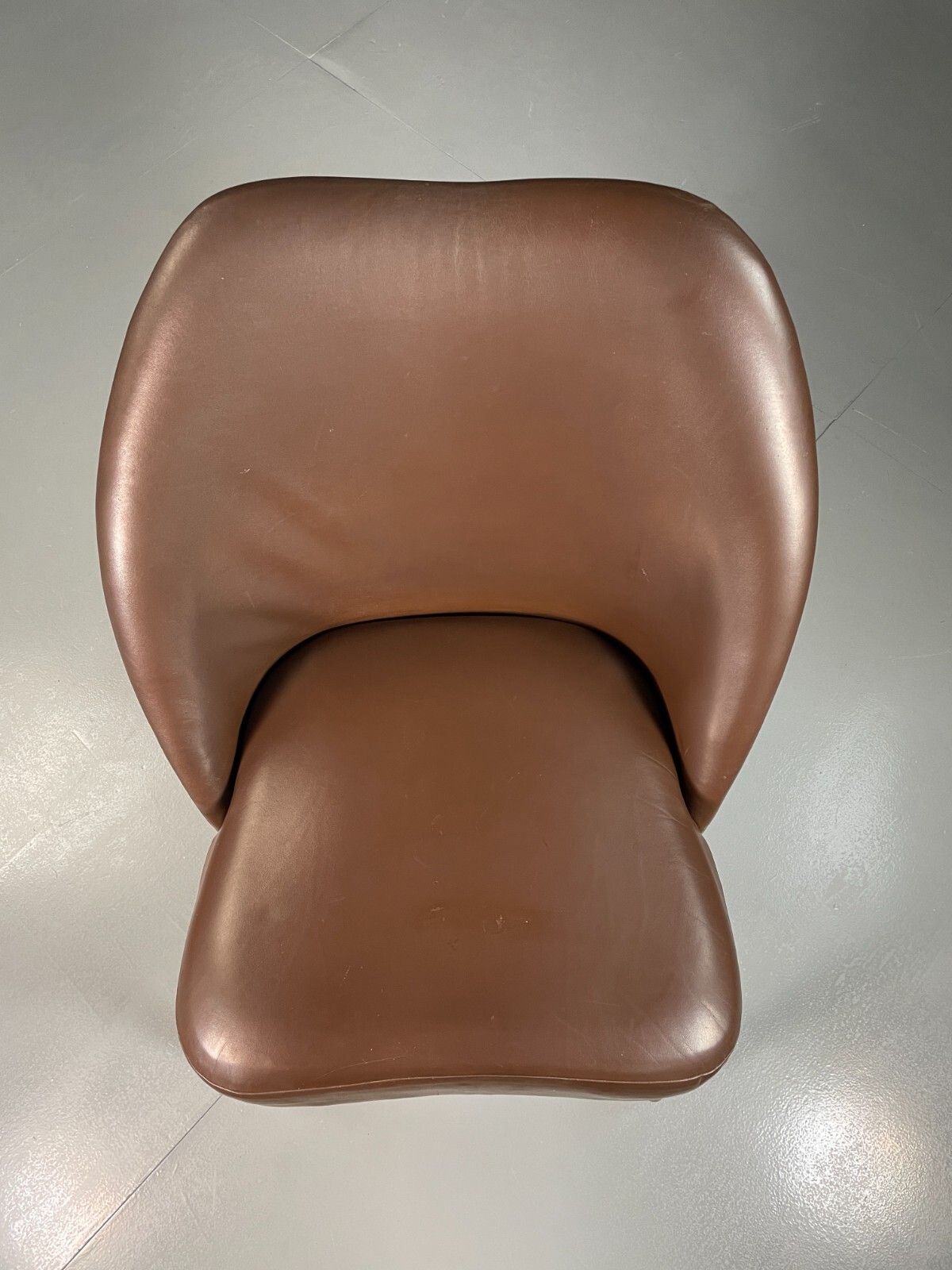 Vintage Danish Lounge Chair Brown Leather Circular Form Retro Mcm Eb6586 Mnor photo 175.0