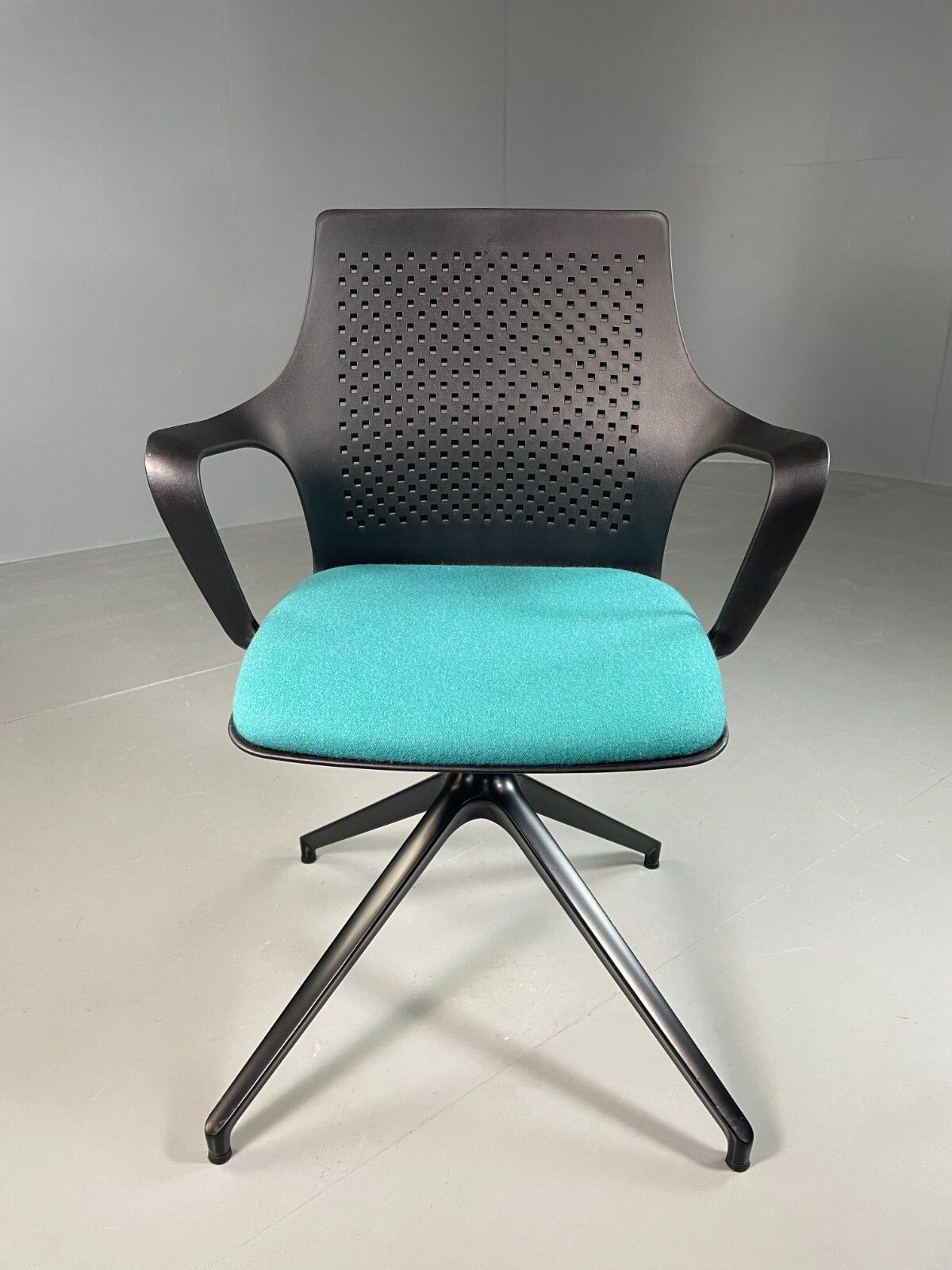 Vintage Desk Chair Turquoise Black Plastic Calibre Mint 401 Eb6830 Mswi photo furniture