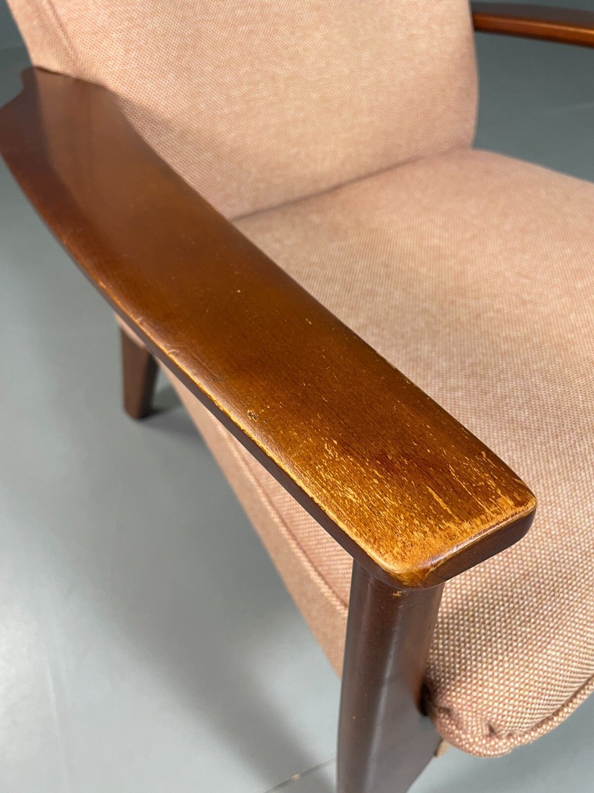 Vintage Lounge Chair Beech Frame Pink Parker Knoll Retro Mcm Eb6977 Mnor photo vintage
