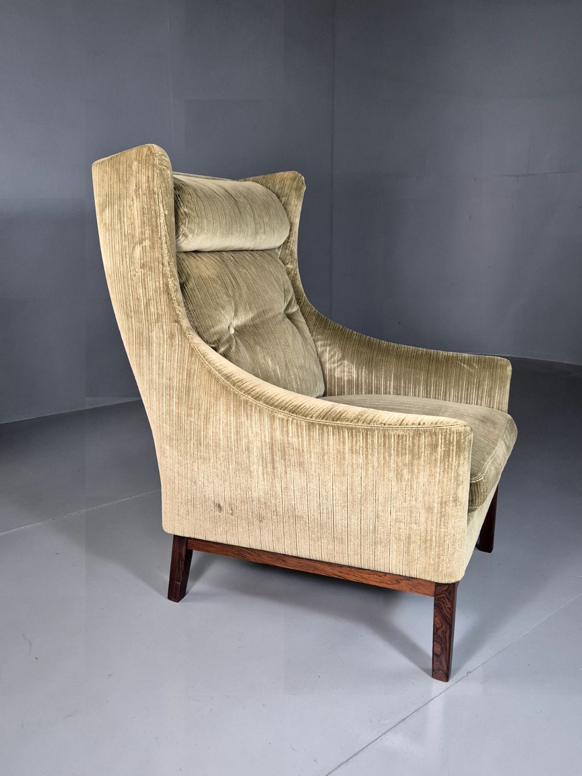 photo furniture Vintage Swedish Wingback Chair Green Rosewood Bender Ikea 1960s Mcm Eb6997 Mnor