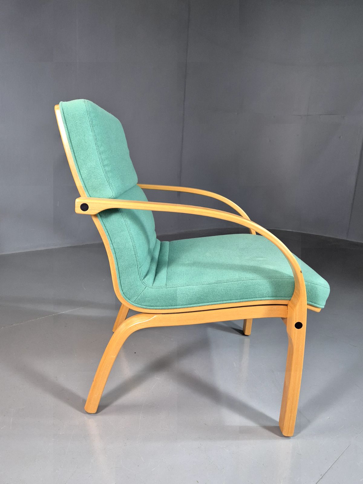 photo furniture Vintage Danish Lounge Chair Mint Wool Bentwood 1980s Retro Eb7217 Mben