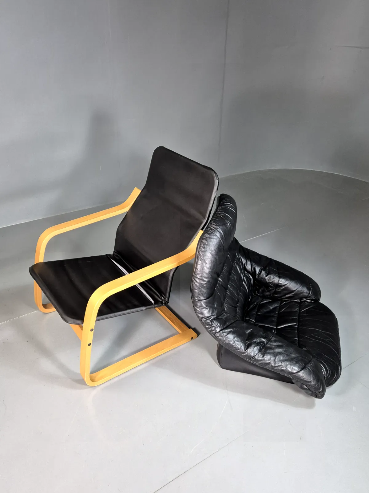 photo for sale Vintage Danish Lounge Chair Black Leather Bentwood Frame Retro Mcm Eb7254 Mben