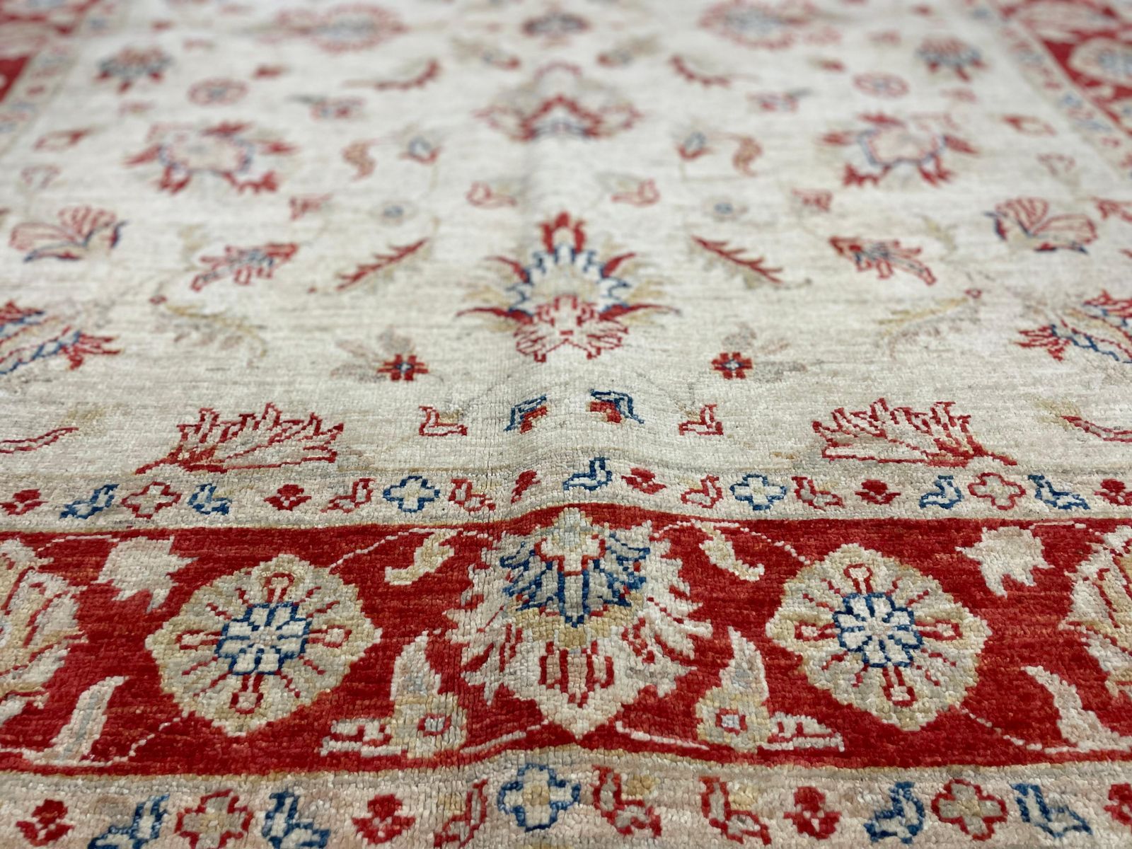 Beige & Red Ziegler Floral Oriental Rug, Traditional All Over Design 165x195 Cm photo buy