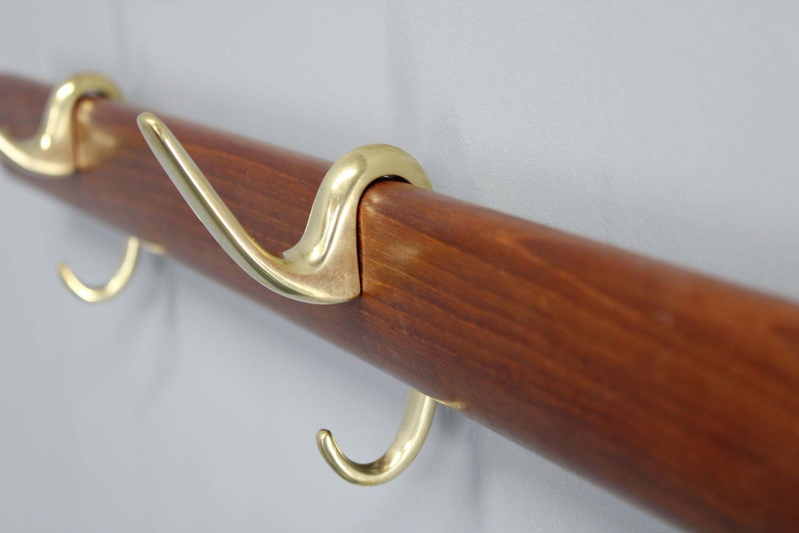 Brass And Teak Coat Hanger By Carl Auböck For Illums Bolighus, Denmark, 1950s — photo vinterior