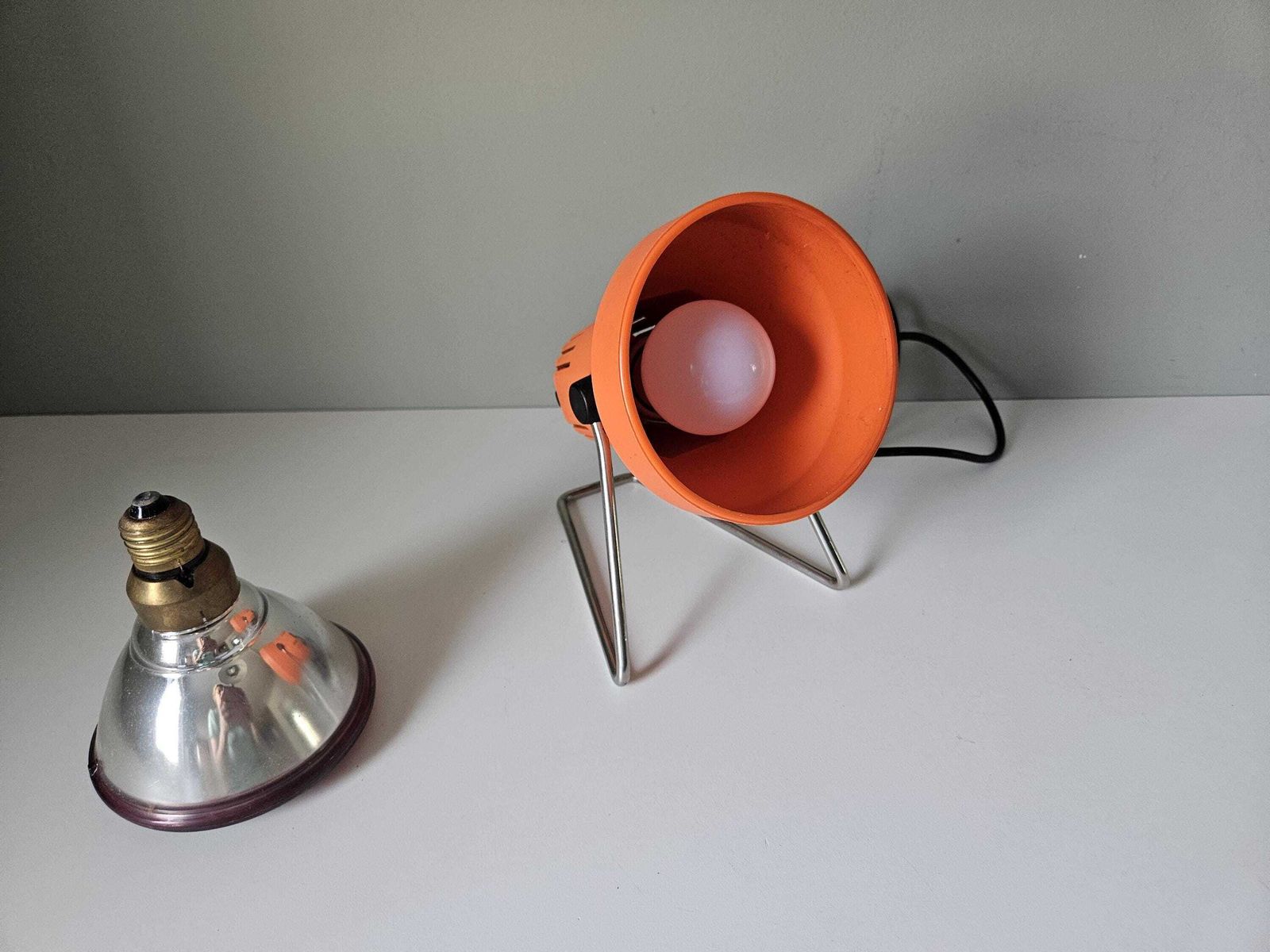 Vintage Infra Red Lamp, 60's Osram Table Lamp, Desk Lamp, Infra Red Heath Light, Retro Light, Space Age Lamp, Mid Century Lamp, Mcm Lamp photo furniture