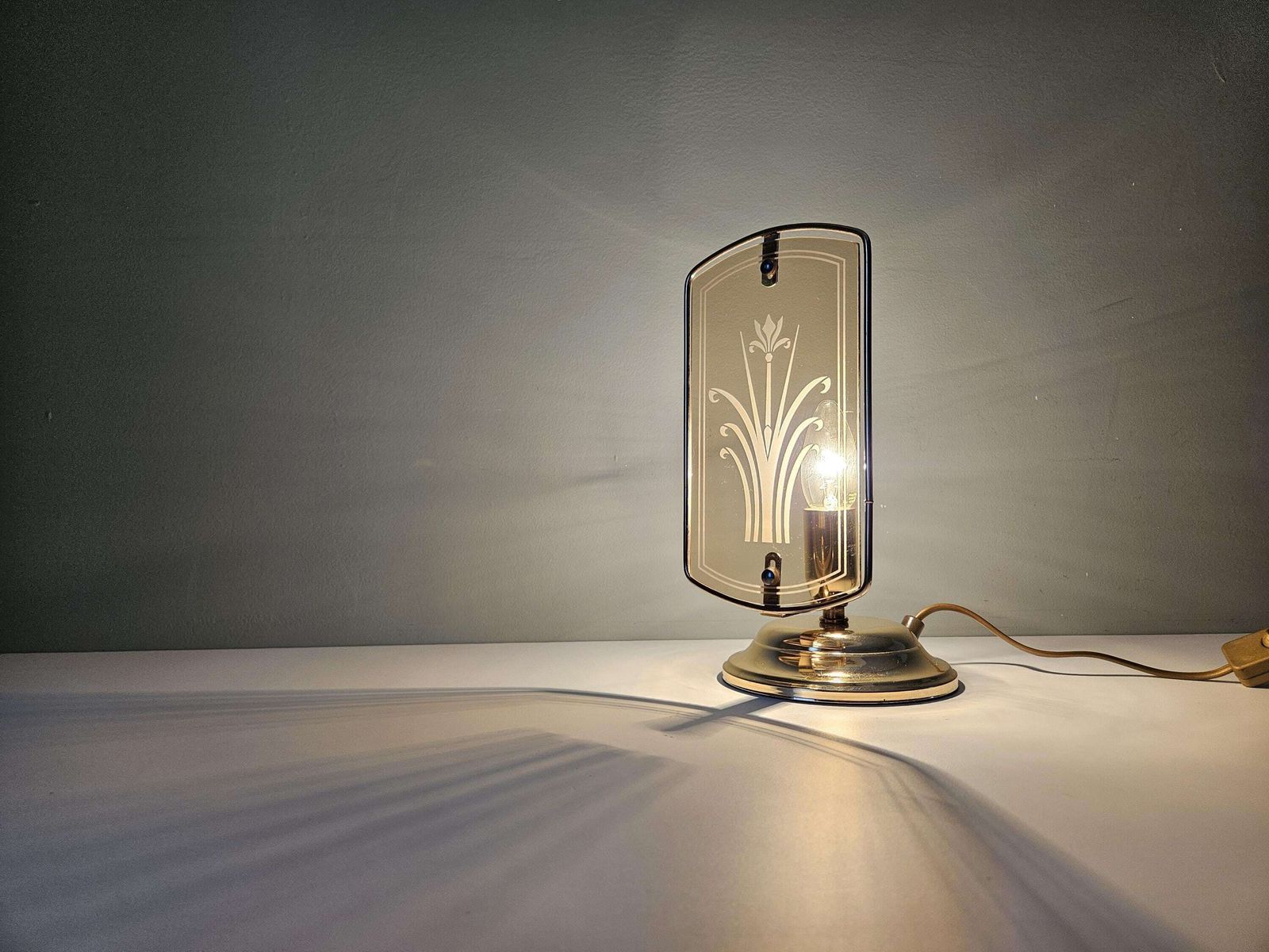Vintage Brass Table Lamp: Etched Glass Shade, 80s Nightstand Light