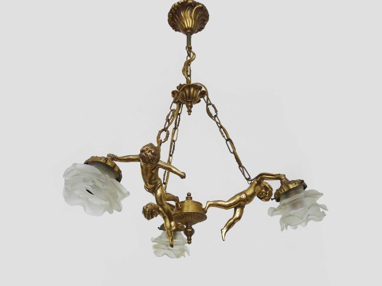 Stunning 3 Light Cherub Chandelier With Rose Shaped Tulip Shades. 1960s