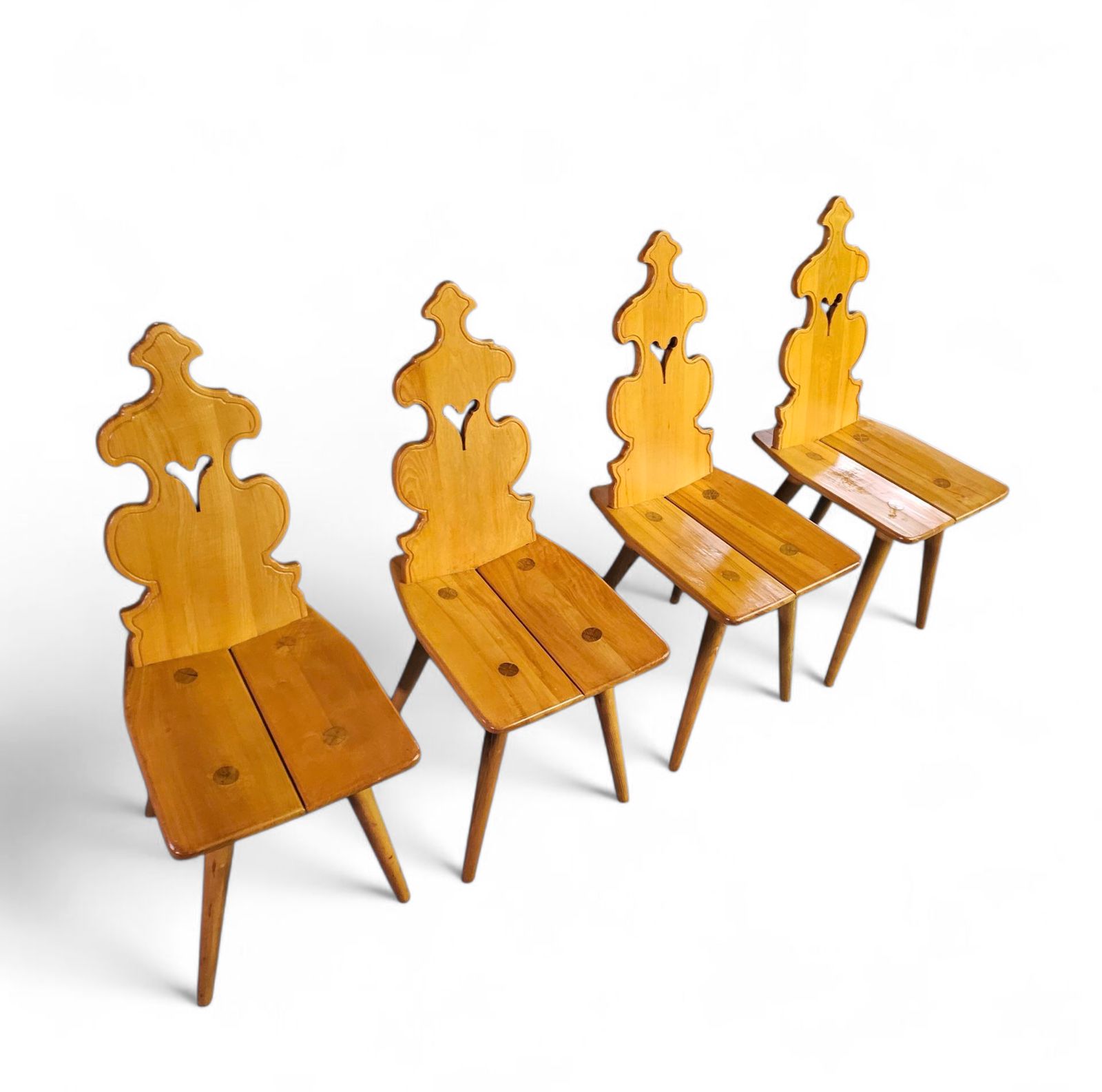 photo vinterior Cepelia Tiroler Chairs / Table / Set Of 5 / Poland 1960s / Marked