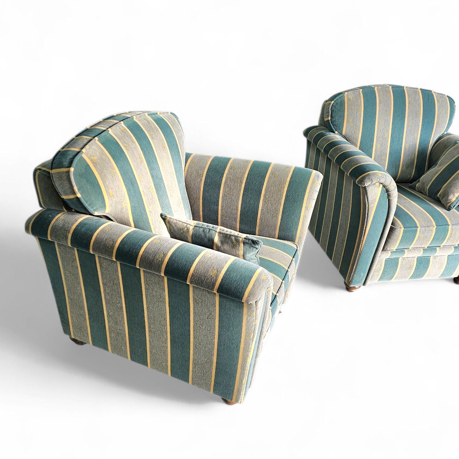 photo vinterior Logohuman 2 X Club Chair 1980s