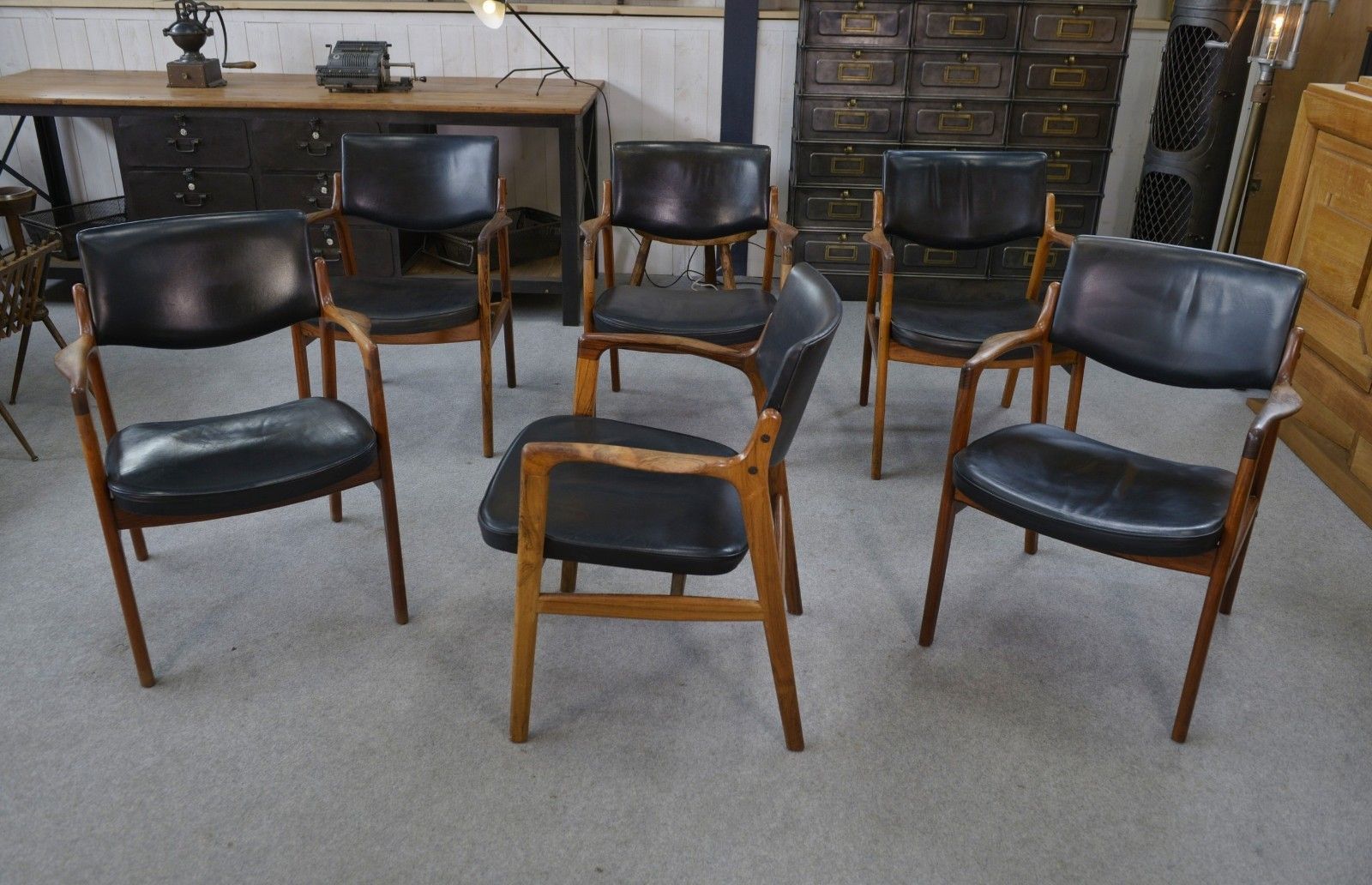6611.0 Set Of 6 Scandinavian Leather And Rosewood Armchairs By Gondo Gravesen photo