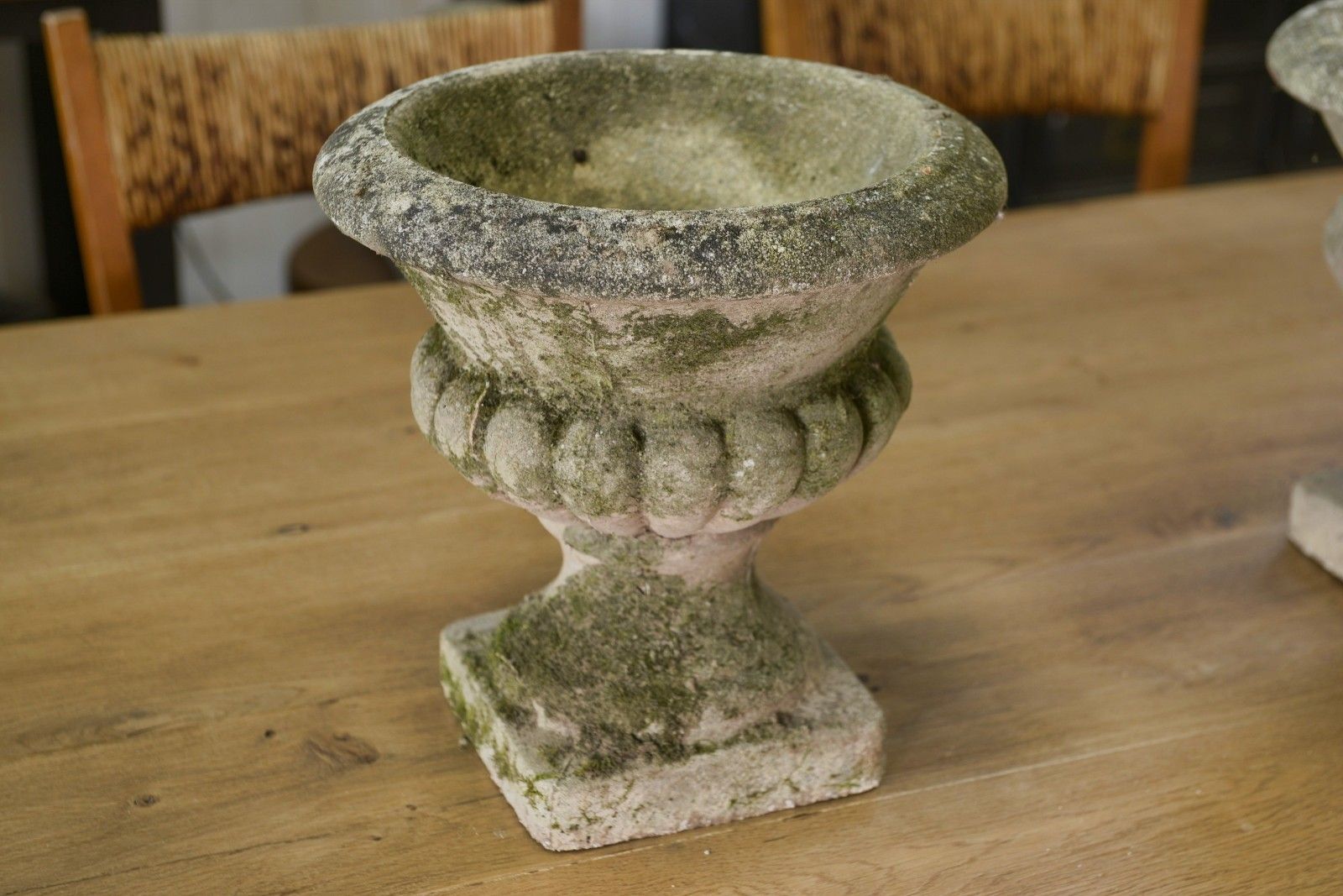 Pair Of Medici Vases In Reconstituted Stone 20th Century photo 661.0