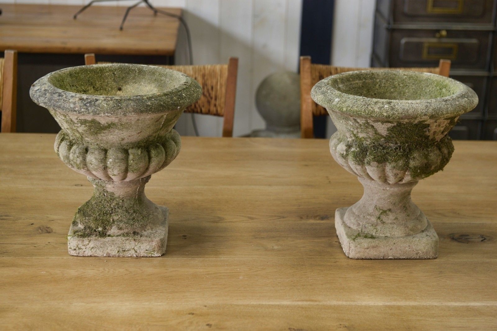 Home Decor Pair Of Medici Vases In Reconstituted Stone 20th Century photo