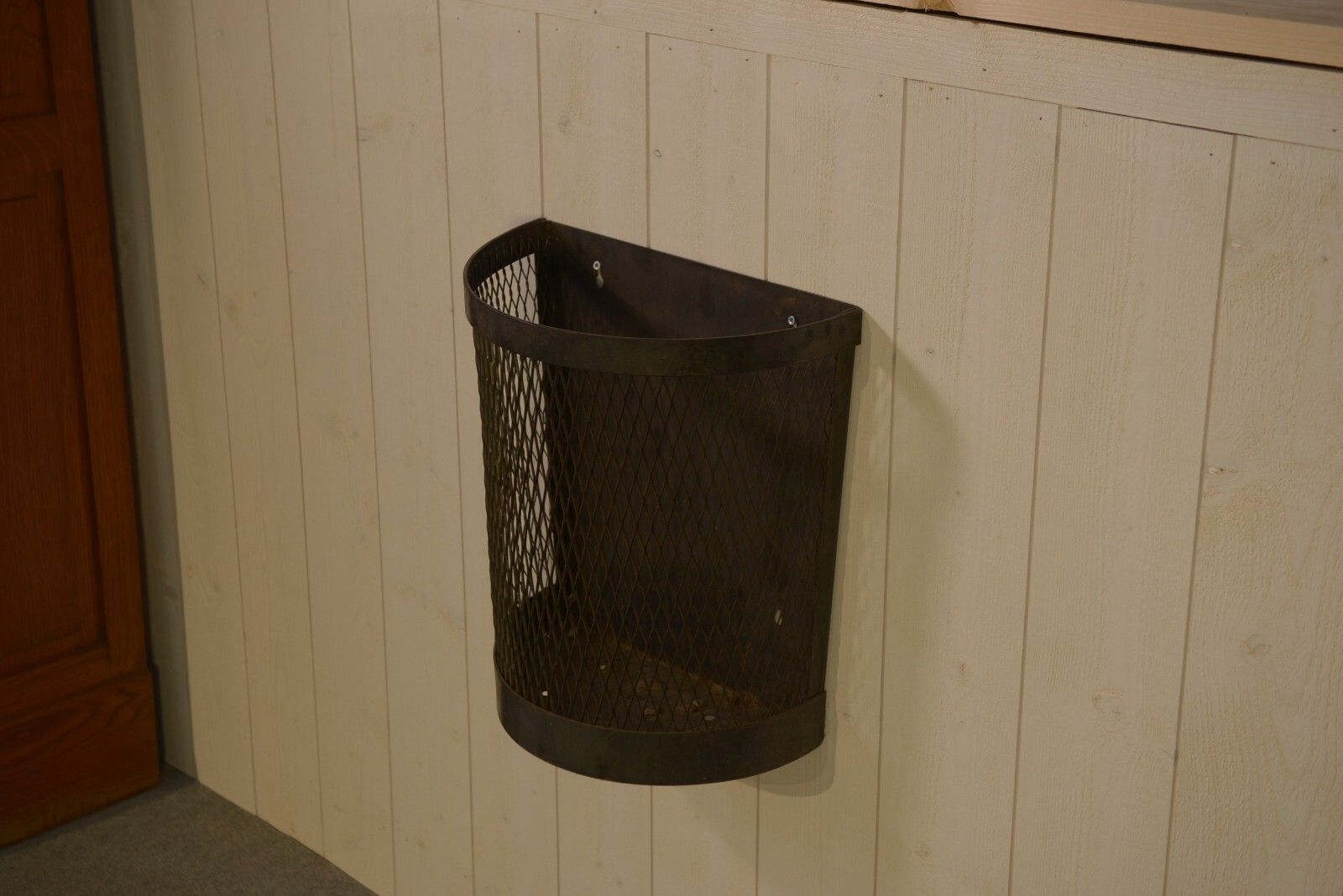 Metal Wire Mesh School Wall Basket photo buy
