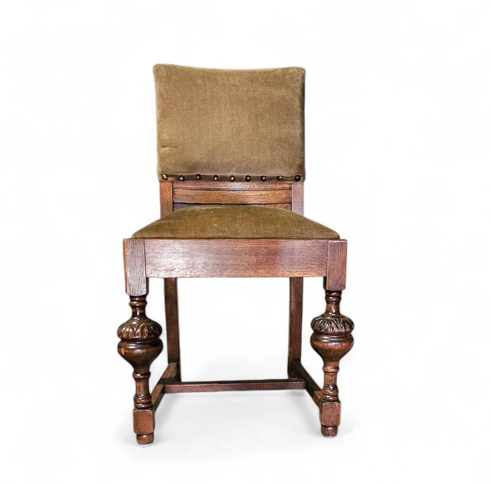Jacobean / Tudor Style / Oak Chairs / Green Velvet / 1930s photo vinterior