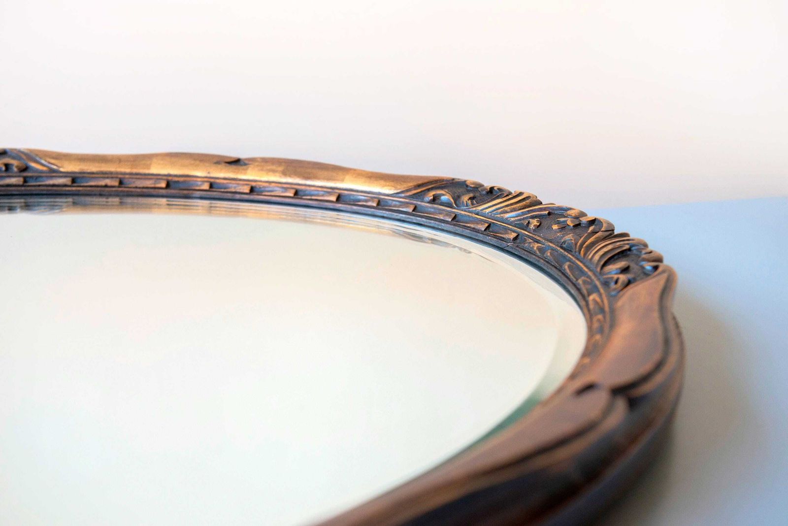 484.0 Antique Oak Oval Wall Mirror – Beveled Glass – Hand Carved Ornate Frame – Vintage Victorian Style Decor photo